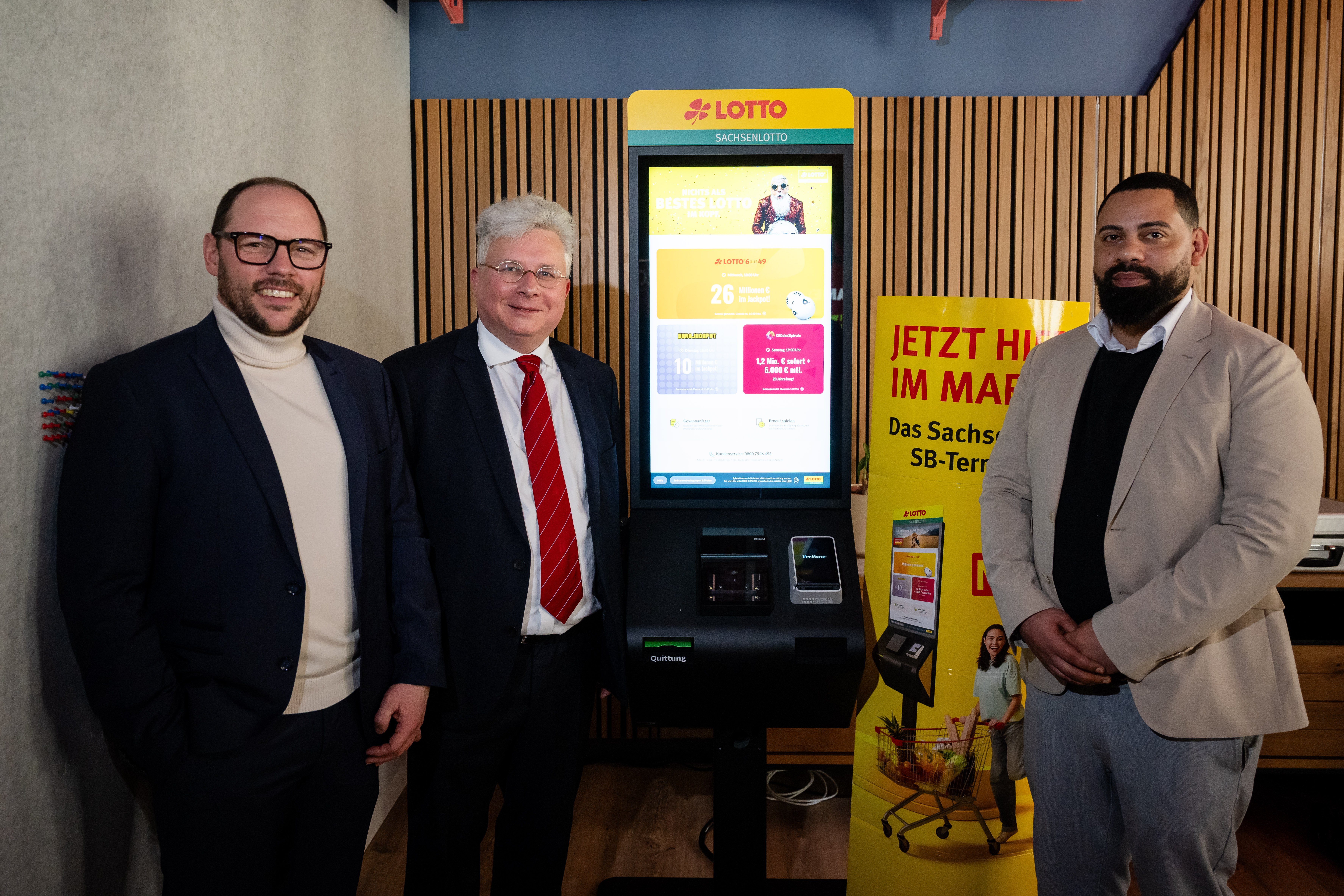 Sachsenlotto präsentiert neues SB-Terminal aus dem Hause MULTA MEDIO